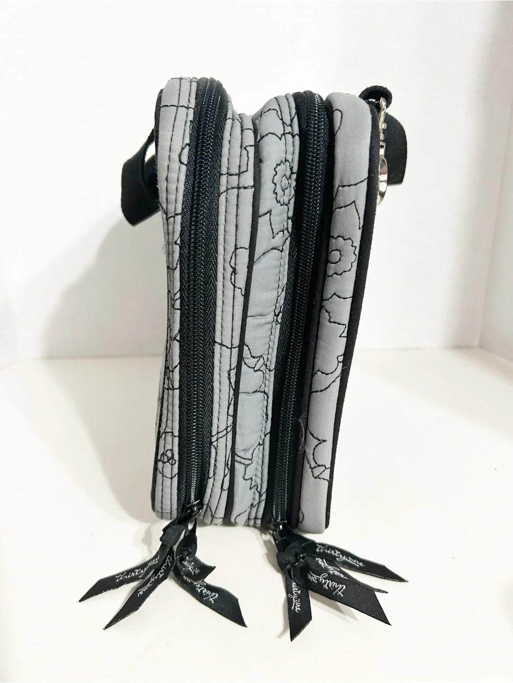 Thirty-One Quilted Grey Floral Fold-Out Cosmetic Travel Bag Organizer